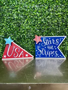 Set Of 2 USA And Stars Stripes Pennants Sign Stakes