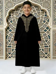 Boys Muslim Robe Velvet Modern Geometric Embroidery Eid Prayer Clothing, Stylish Islamic Wear for Children, Comfortable and Elegant Design