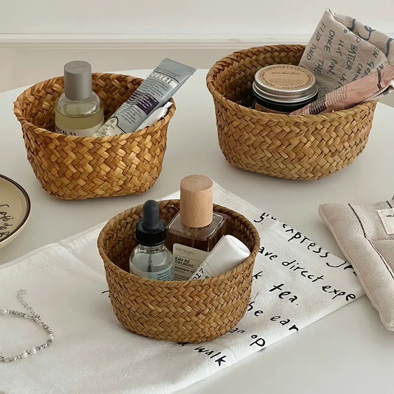 Handmade Seagrass Woven Round Rattan Storage Basket, Home Organization Containers, Home Kitchen Restaurant Coffee Table Tray, Fruit & Vegetable Cosmetics Organizer, Organization Baskets