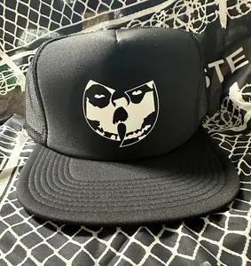 Wu Tang x MISFITS trucker hat Wu Tang x MISFITS trucker hat