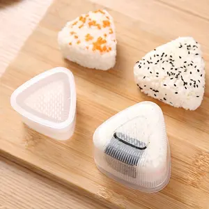 A pair of sushi molds, triangular sushi machine molds, two sizes, creative rice ball molds, portable outdoor sushi bento boxes, picnic bento boxes, kitchen accessories.