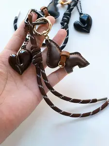 Retro Brown Black Puppy Pendant - Heart-Shaped French Bulldog Pendant Keychain, Keychain Wristlet Strap, Cute Soft Keychains, Couple Pendant, Pendant Bag Decoration, Triangular Spring Buckle Design, For Car Keys, Pet Lovers' Holiday Gifts