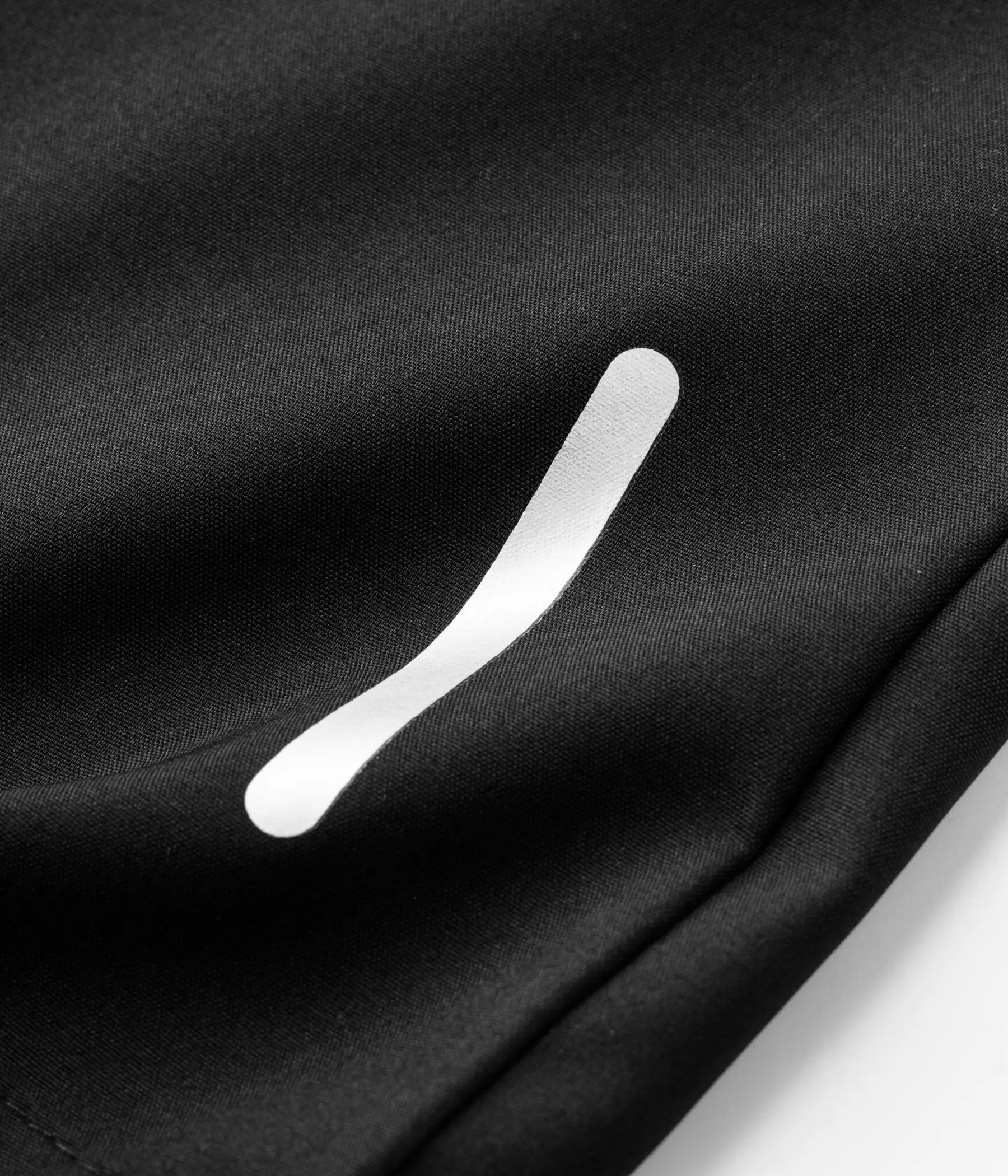 7-pack men’s ice silk quick-dry athletic shorts featuring zippered pockets and contrasting zipper head design; breathable, lightweight ice silk summer shorts for fitness, running, and casual wear—an essential for workouts and comfortable for home wear in 7-pack men’s ice silk quick-dry athletic shorts featuring zippered pockets and contrasting zipper head design; breathable, lightweight ice silk summer shorts for fitness, running, and casual wear—an essential for workouts and comfortable for home wear in