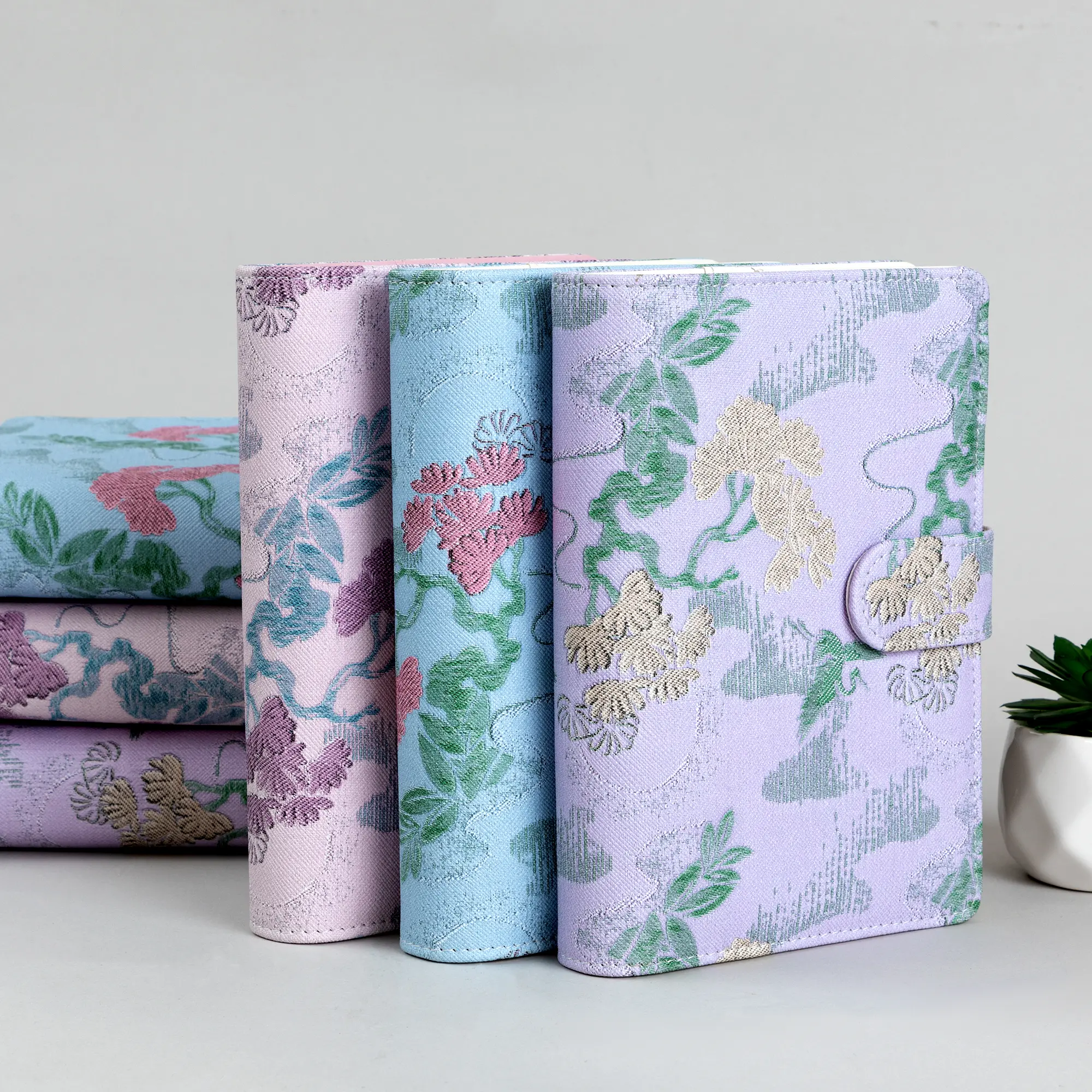 BRAVE ELK A6 Refillable 6-Ring Cash Storage Binder - Vintage Floral Embroidery Linen, Durable Cottagecore Handmade Office Filing Budget Organizer for Savings Challenge, Debt-Free Journey, Private Savings Goal Tracking