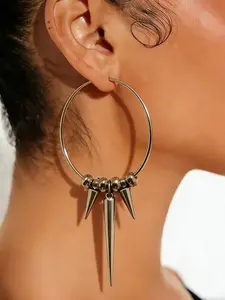 1pair Edgy Dark Hot Girl style silver Stainless Steel Exaggerated Spike long chain drop hoop Earrings for Women - Punk Gothic Rivet Drop Earrings, Trendy Y2K Jewelry for Party & Streetwear music festival Street Fashion Accessory