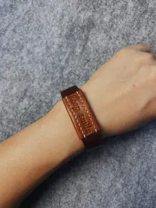 2025 New Customizable Bracelet (with interchangeable letters, supports up to 10 characters)  Key translation notes