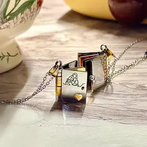 2026 New Book Necklace for Granddaughter (Spanish Version),Collar libro regalo para nieta