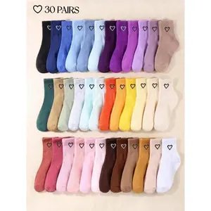 Women's Random Color Heart Print Mid-calf Socks, Casual Comfortable Breathable Socks for Daily Wear, Women's Socks for All Seasons