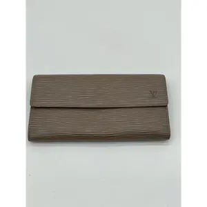 Pre-owned LOUIS VUITTON EPi small leather goods PRELOVED Taupe Leather Sarah Wallet. 8MQJY89 111924 H