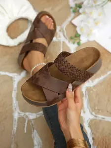 Women's Thick Sole Vintage Cross Back Woven Strap Flat Sandals, PU Leather, Less Than Ankle Height, All Seasons, Moire Pattern, Footwear