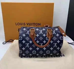 Pre-owned leather Shoulder Bags Louis Vuitton Speedy P9 Bandoulière 25