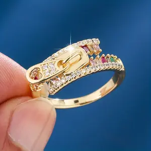 Fashionable ring, made with synthetic cubic zirconia, copper base, unique plating, elegant zipper design, suitable for daily wear and gift giving - single item