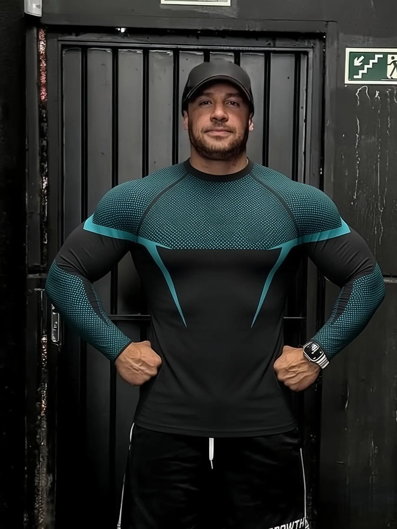 Men's Fitness Shirt, Casual Running Quick-Dry Breathable Tight Fit Short Sleeve T-Shirt, Gym Training Night Run Comfortable Skin-Friendly, High Performance Activewear, Compression Tops, Fitness Workout Shirt