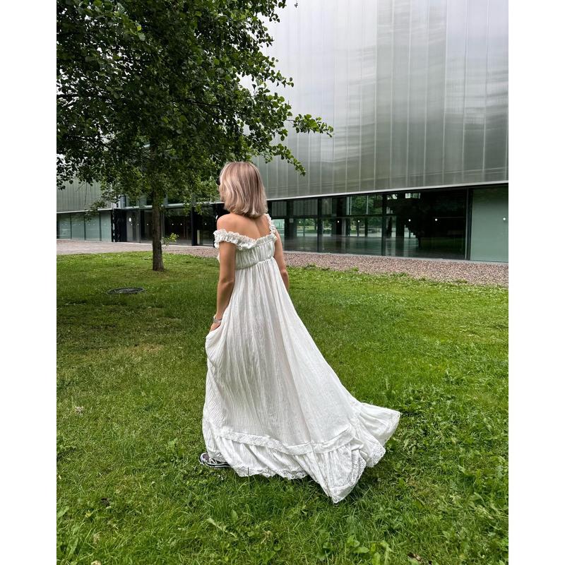 Women's Elegant White Tiered Cami Long Dress Lace Trim Ruffle Flowy Maxi Sundress Sleeveless A-Line High Waist Summer Dress