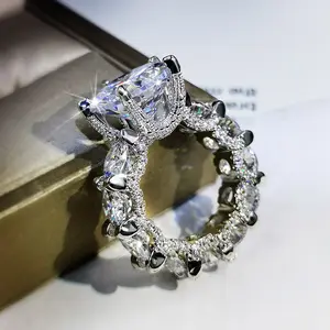 Original New Moissanite Decorated Ring, Artificial Gemstone-Encrusted Jewelry for European Princesses
