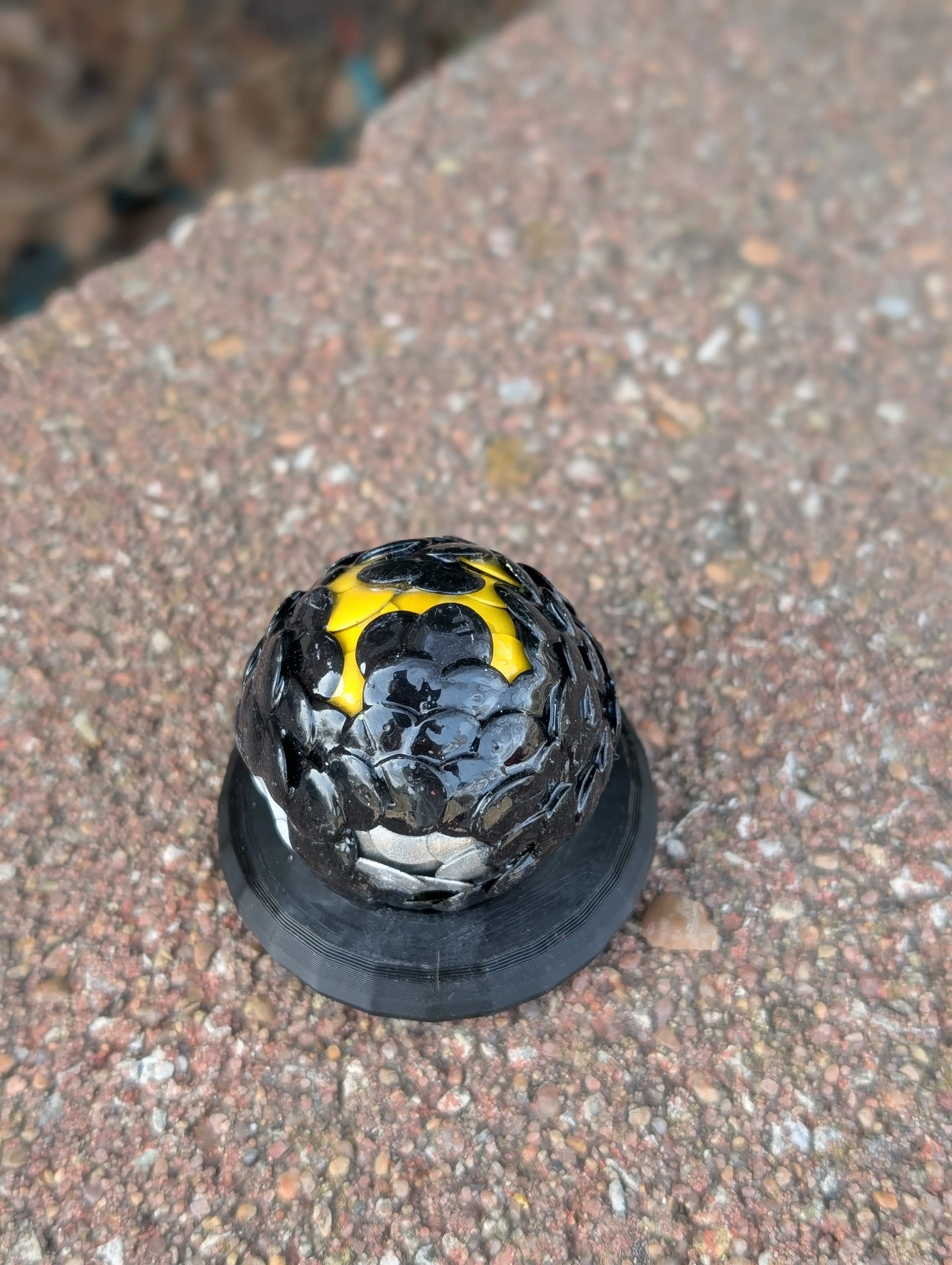 dragon-scale Ultra pokeball