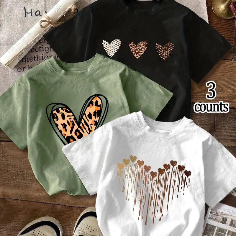 Women's Geometric Leopard Heart Print Round Neck Tee, Casual Streetwear Short Sleeve Fitted T-shirt, Casual Fashionable Top for Daily Wear, Casual Everyday Tops, Ladies Clothes for All Seasons, Womenswear