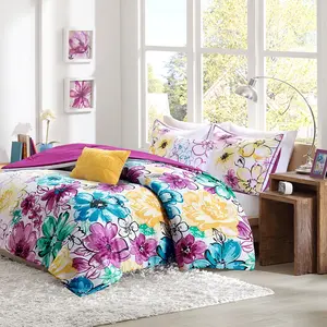 Intelligent Design Comforter Set Vibrant Floral Design, Teen Bedding for Girls Bedroom, Mathcing Sham, Decorative Pillow, Olivia