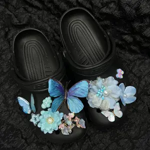 3D Blue Butterfly Croc Jibbitz, Handmade Flower Shoe Charms, Footwear Decoration Accessories to Elevate Style with Unique Floral Details - Ideal for Bedroom Use, Parents, Blue Butterfly (Excluding Shoes)