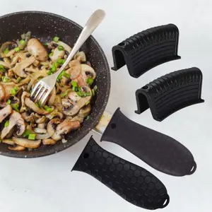4pcs (2size)Silicone heat insulation sleeve Heat-resistant pot handle Clamping ear sleeve Clamping ear cover, thickened combination High-quality materials Durable and high-temperature resistant Cast iron frying pan handle Kitchen Utensils
