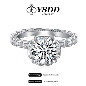 【#242 Valentine】 2Carat Synthetic Moissanite Ring in 925 Sterling Silver