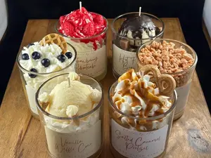Dessert Collection soy wax candles Salted Caramel Pretzel/Hot Fudge Brownie/Hot Baked Apple Pie/ Pumpkin Crunch Cake and more!