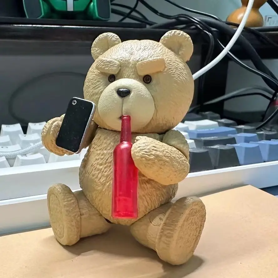 Collectible teddy bear figurines, including swear-inspired teddy bears, action figures, boxed sets, wholesale, Yamaguchi-style teddy bear toys, models, and desktop ornaments.