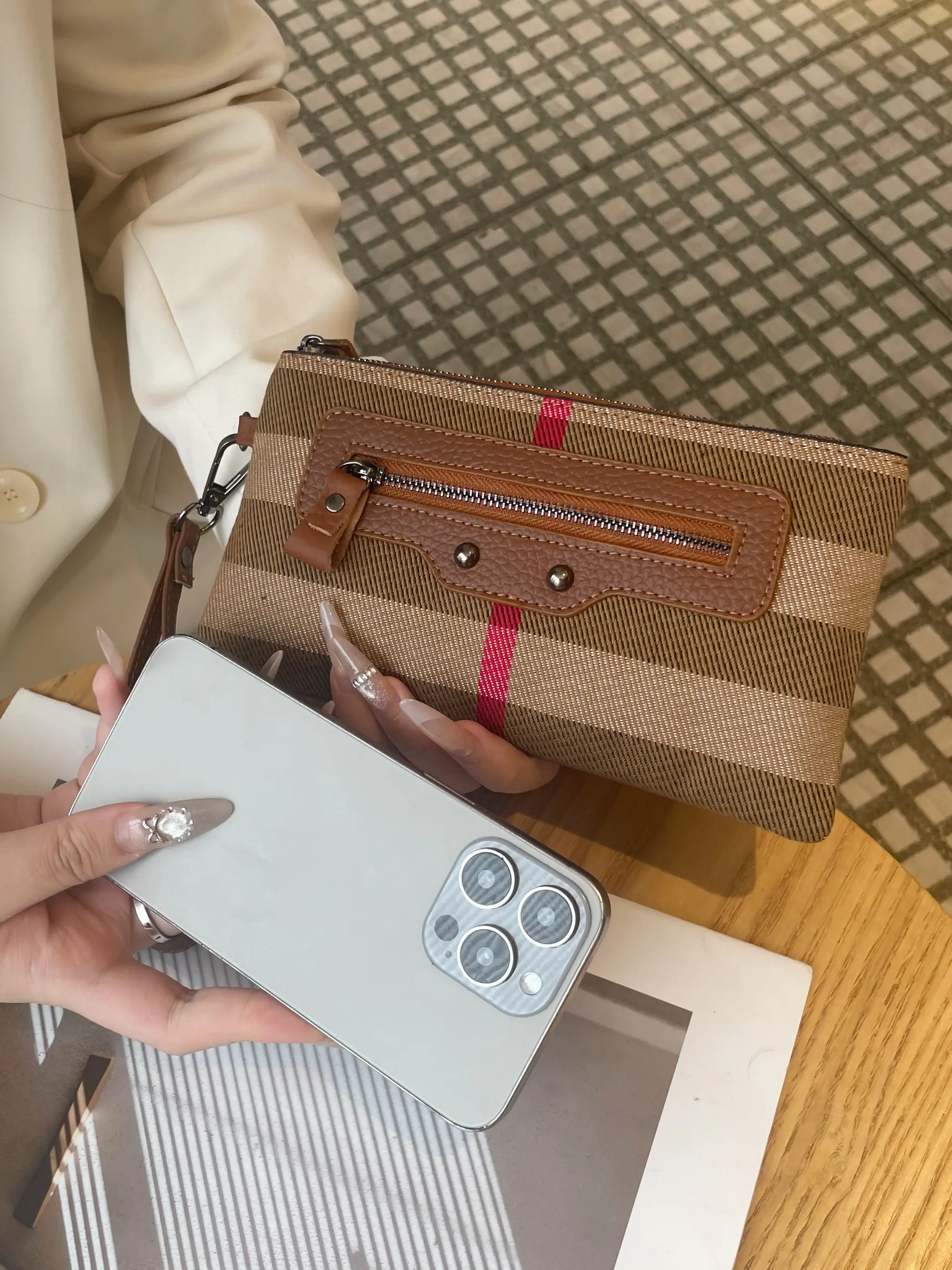 Vintage Striped Patchwork Canvas Crossbody Bag, Multi-Layer Handbag, Lightweight Daily Carry All-Purpose Wallet, Perfect for Travel & Everyday Use, Crossbody Wallet Purse, Fashionable Purse, Fashionable Versatile Purse