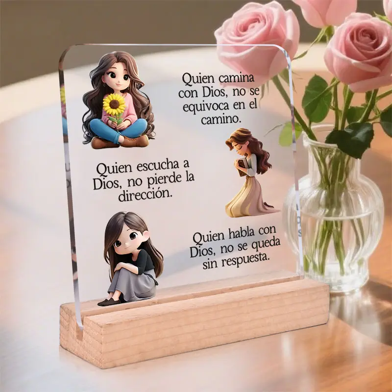 1pc Christian Spanish Acrylic Decoration Sign with Wooden Base, Acrylic Desktop Plaque, Cute 2d Flat Cartoon Girl Pattern, Great for Home or Office Decor, Prayer Room Decor, Christian Gifts, Christmas Baptismal Gift