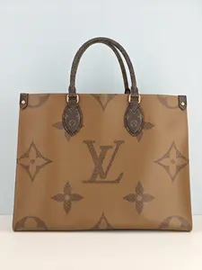 Pre-owned PVC coated canvas Tote Bags Louis Vuitton OnTheGo MM Handbag Micro chip