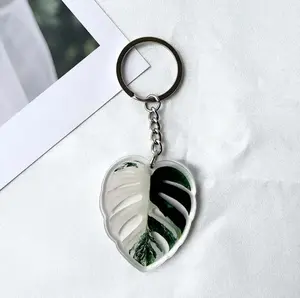 LEAF KEYCHAIN