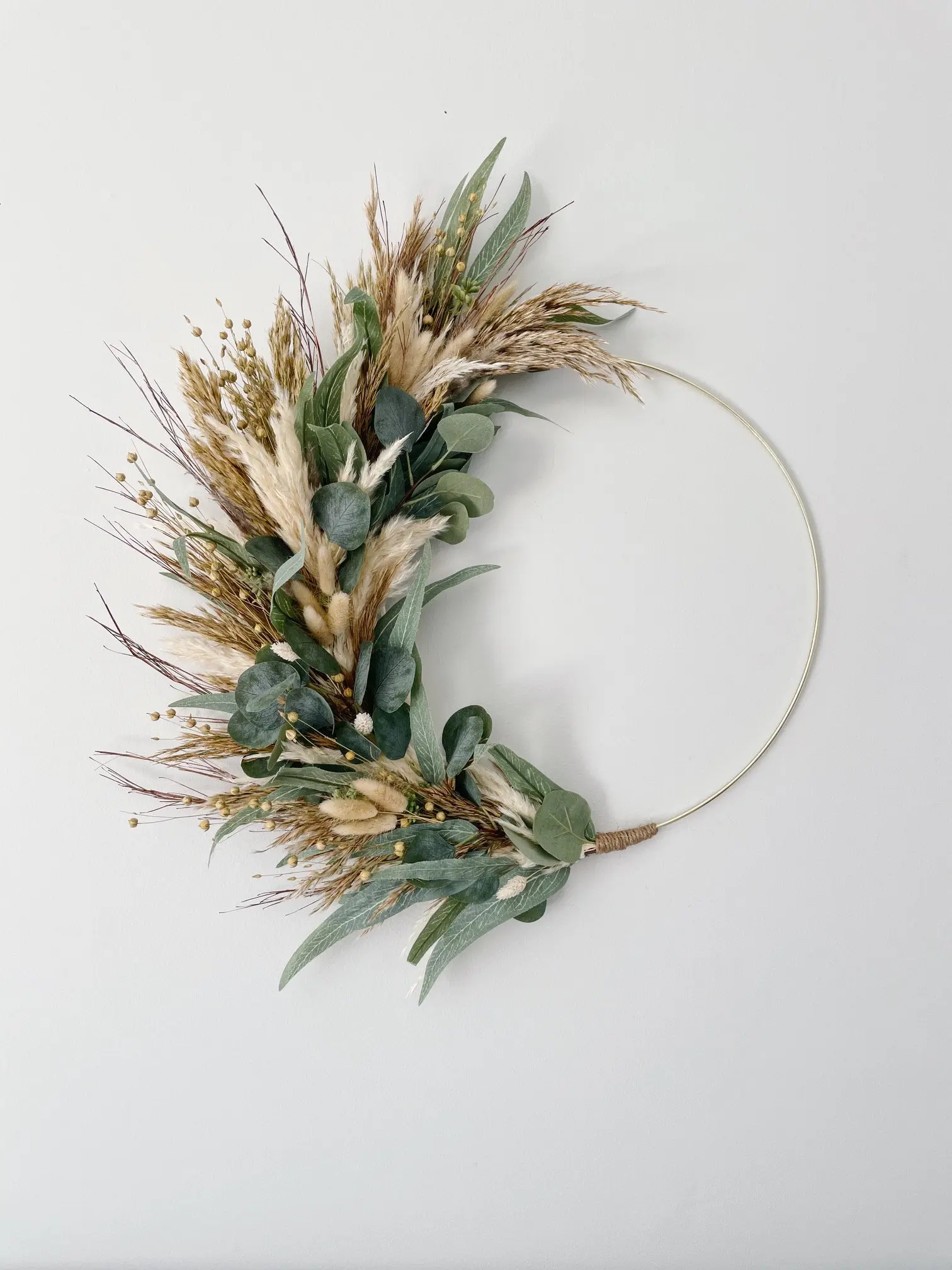 Neutral All Year Round Minimal Eucalyptus and Pampas Wreath, Grasses Wreath, Boho Neutral Coastal Wreath, Earthy Coastal Grasses