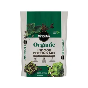 Miracle-Gro Organic Indoor Potting Mix - OMRI Listed Peat Blend for Houseplants and Seed Starting, 8 qt.