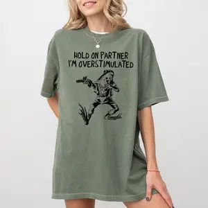 Frog Hold On Partner I'm Overstimulated Sweatshirt, Funny Frog Meme Crewneck, Sarcastic Women Tee, Weirdcore Clothing, Gen Z Shirt, Weird Stuff, Funny Saying Sweatshirt for Girls, Comfy Long Sleeve Pullover, Casual Womenswear, Comfort Fabric Cotton Tops