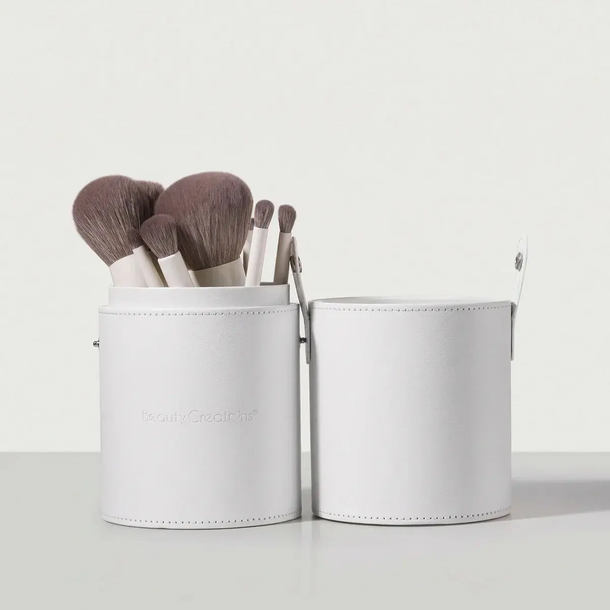 BEAUTY CREATIONS - ‘Cloud 9’ 24 PC Brush Set