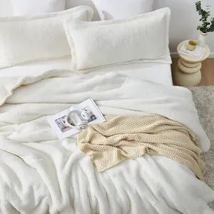 Pumi - Coma Inducer Oversized Comforter - White