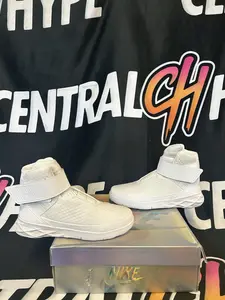 Size 8.5 - Nike Swoosh Hunter White