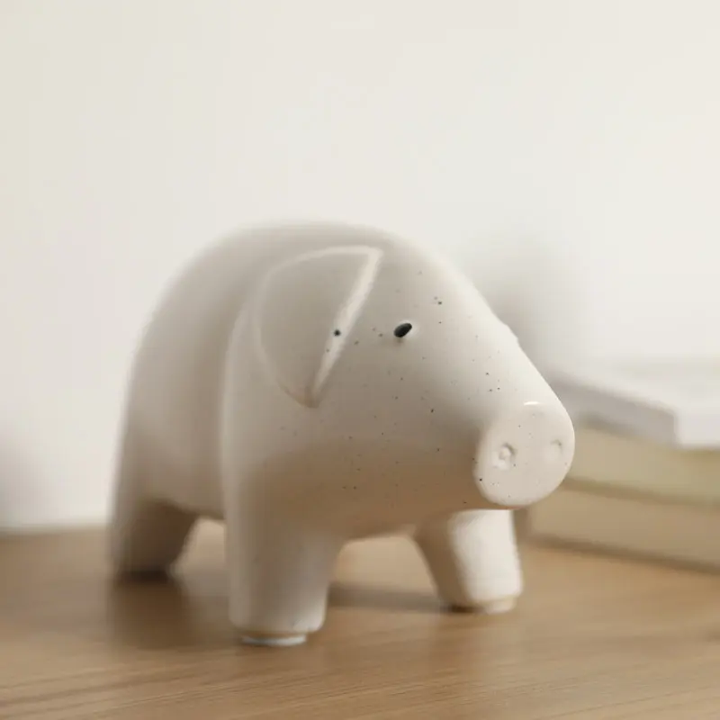 Creative ceramic piglet decoration home accessories modern simple living room wine cabinet soft decoration knickknacks wholesale