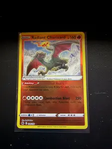Radiant Charizard - Crown Zenith 020/159 Radiant Rare
