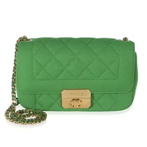 Pre-owned CHANEL leather Shoulder Bags NY154959 Green Quilted Jersey Chic With Me Mini Flap Bag