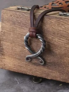 Retro Viking Odin Rune Pendant Necklace for Men, Adjustable PU Leather Cord Amulet, Stylish Nordic Norway Fashion Party Accessory, Exquisite Gothic Mystery Jewelry Gift, Perfect Gift for Valentine's and Birthdays