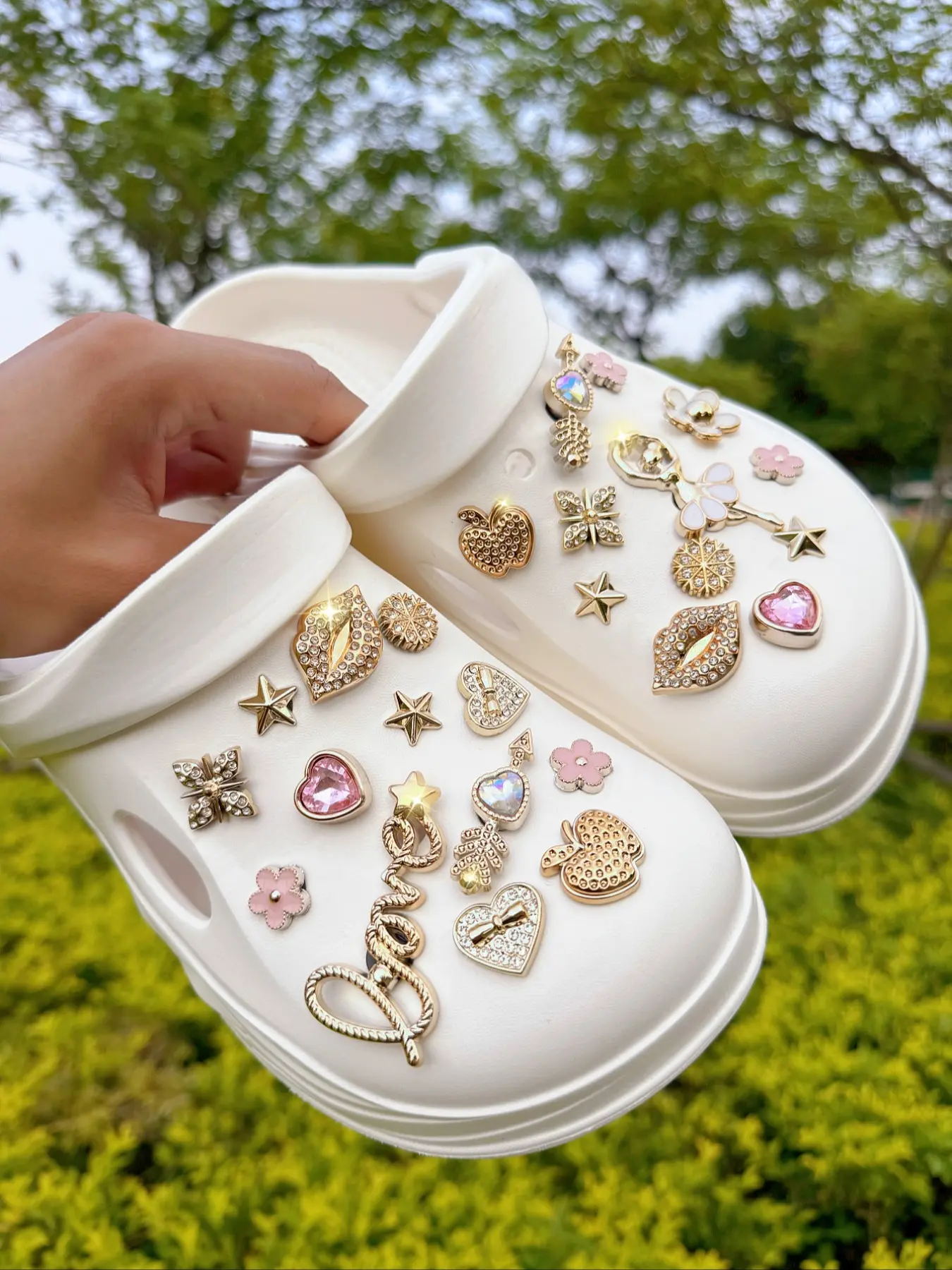 25pcs Cute Multicolor Elegant Dance Girl Lip Love Heart Flower Shoe Decorations, DIY Casual Decorative Shoe Accessories for Parties and Special Occasions Shoe Charms Set Footwear Embellishments