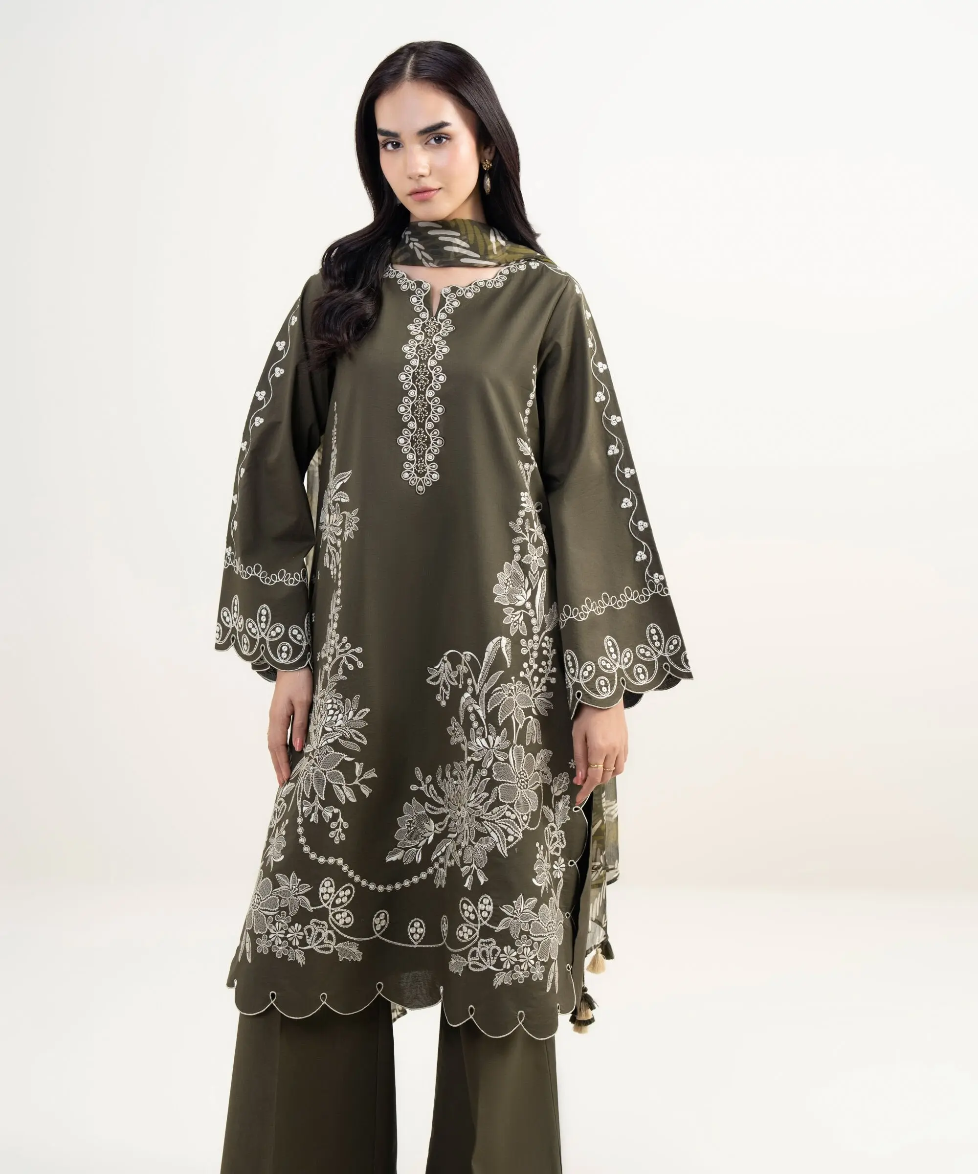 Sapphire Stitched Textured Lawn 3 Piece U3PE-STS26V3-17 J(ext4) NY (197)