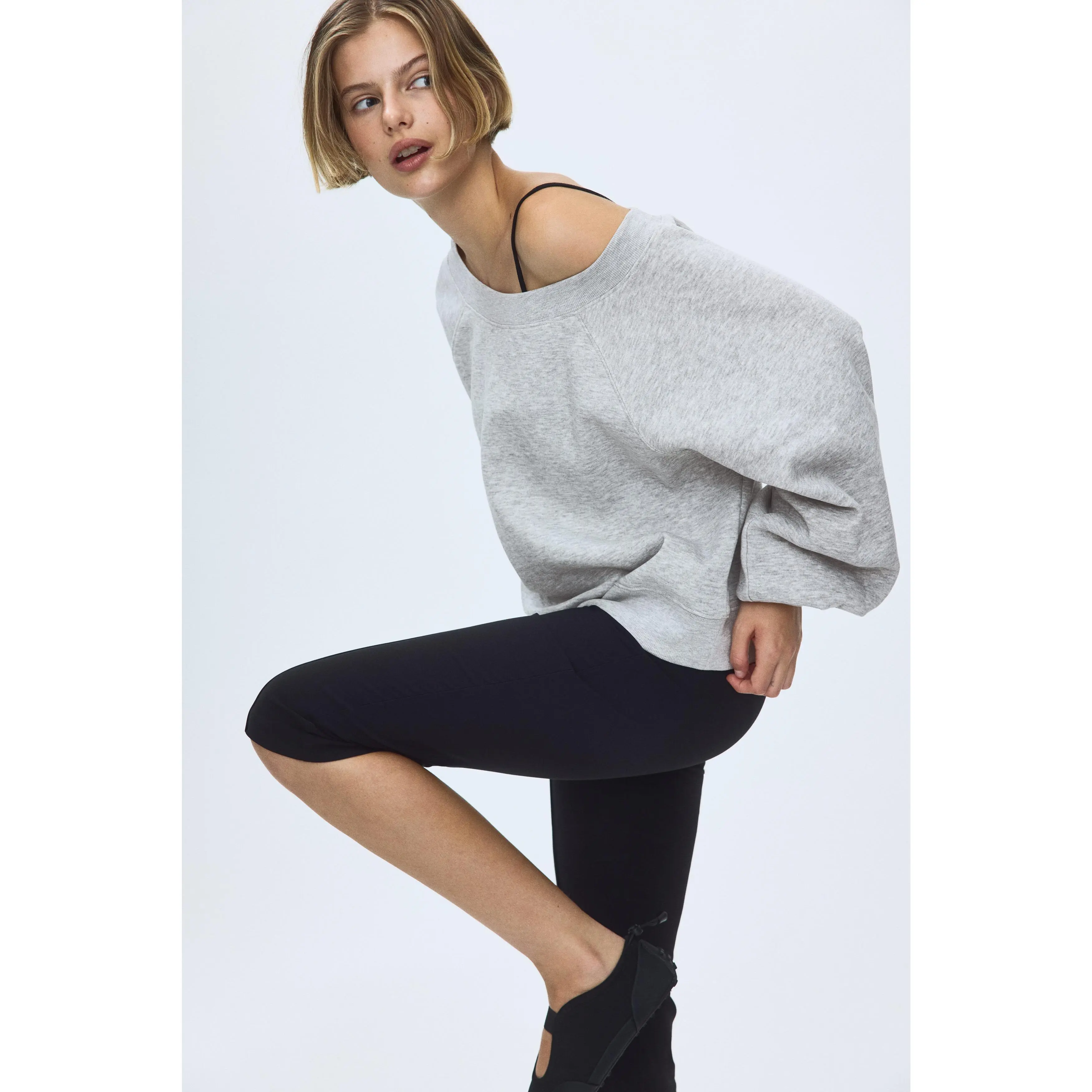 H&M Off-the-shoulder sweatshirt