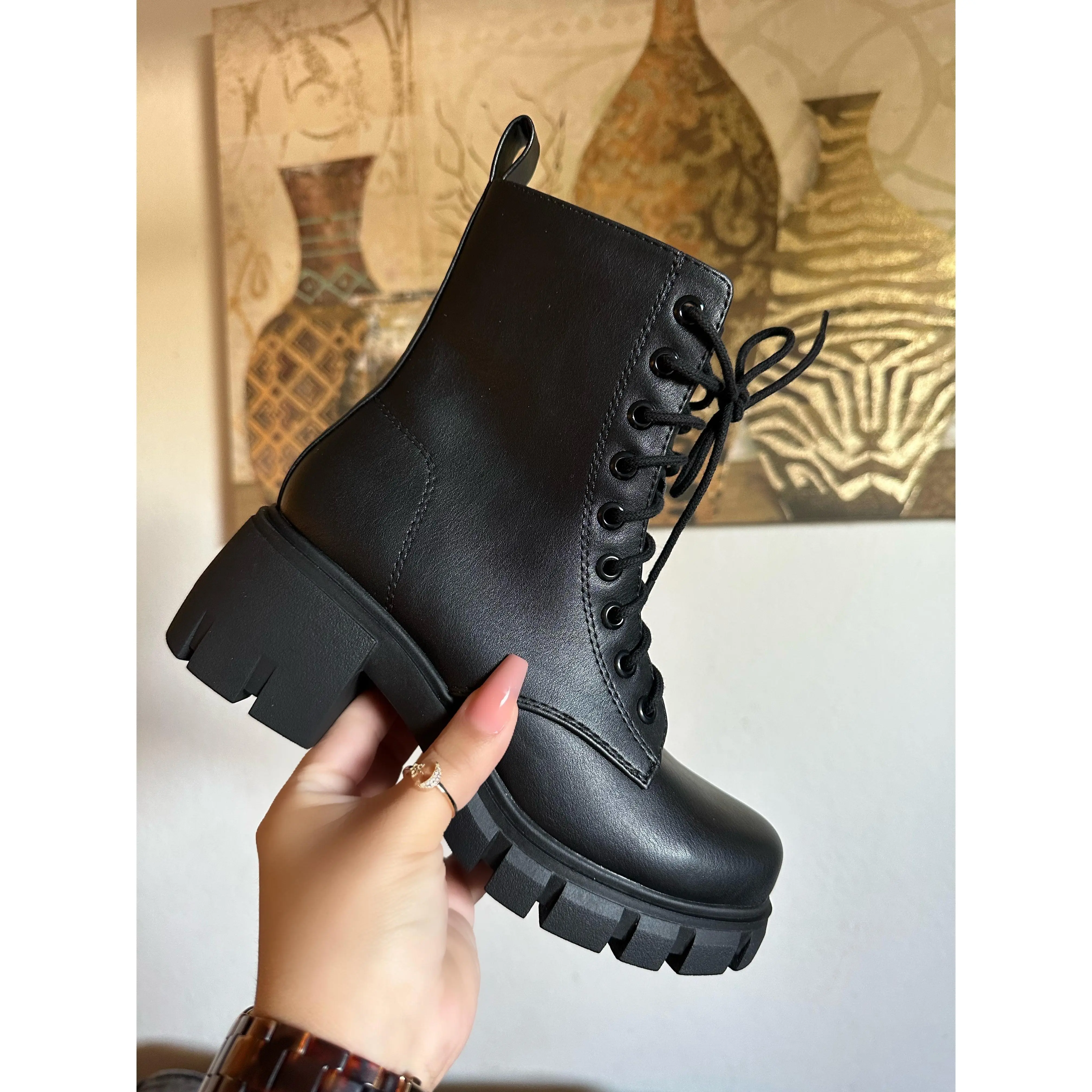 Erin Boot-Black