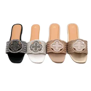 Women's Flat Sandals Summer Beach Autumn Girl Shoe with Rhinestone Flower Design Comfortable Slipper Style for Everyday Wear Casual Footwear Nail Decor Stylish Black