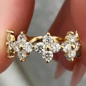 Four Leaf Clover Zirconia Ring for Women – Gold Tone Lucky Charm Sparkly Statement Jewelry