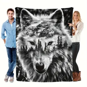 Cosy Wolf Blanket - Soft, Warm and Perfect for All Seasons, Perfect for Beds, Sofas, Camping, Travelling and Home Decor! Father's Day Children's Day Thanksgiving holiday gifts for family and children