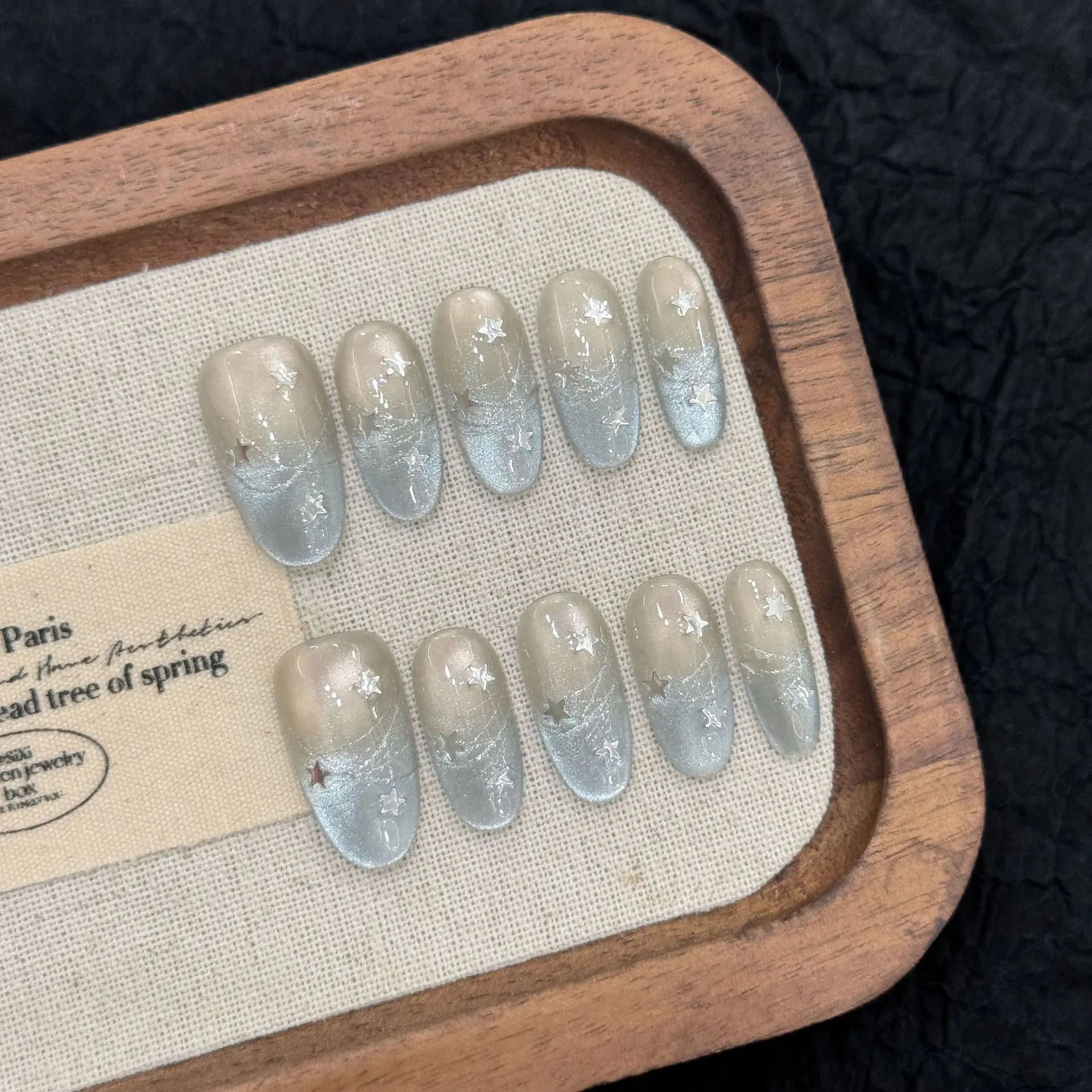 10pcs Handmade Oval Nails, Beautiful False Nails, Decorative Nails, Star Gradient Cat Eye Meteorite Longevity, Suitable for Women, Elegant Design, Handmade Wearable Nails