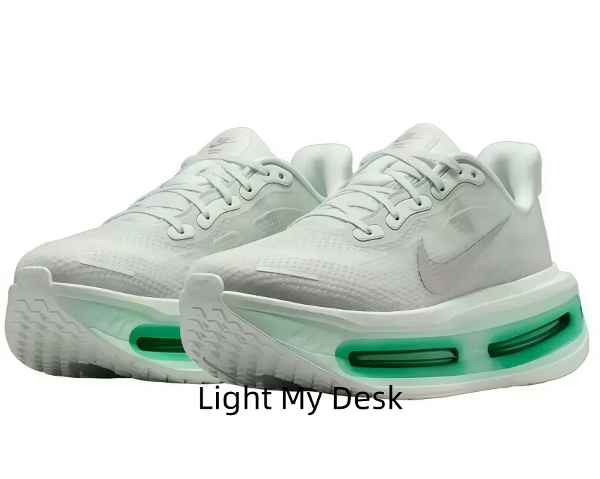 Light Gray & Mint Green Running Shoes with Oversized Air Cushion – Breathable Knit Upper for Long-Distance Comfort & Urban Style